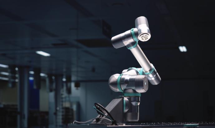 eMagazine Ausgabe 02 | 2025: Modularer Roboter mit Greiftechnik