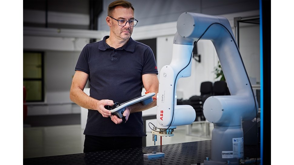 Die kollaborativen Roboter von ABB wie etwa GoFa sind für eine Vielzahl von Aufgaben in Betrieben jeder Größe geeignet. Sie sind einfach einzurichten, zu programmieren, zu bedienen und zu skalieren.