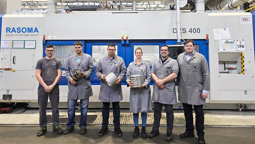 Entwicklungspartner und Anwender des Serienprozesses, das Team der LTH Castings (von links) Blaž Peternel (Technologe), Janez Jelovčan (Leiter Zerspanungstechnologie Škofja Loka), Nejc Kapus (Werksleiter Škofja Loka), Tatjana Cankar Mencinger (Project Leader), Tilen Štremfelj (Leiter Projektmanagement), Dr. Primož Ogrinec (CTO). Foto: LTH Castings